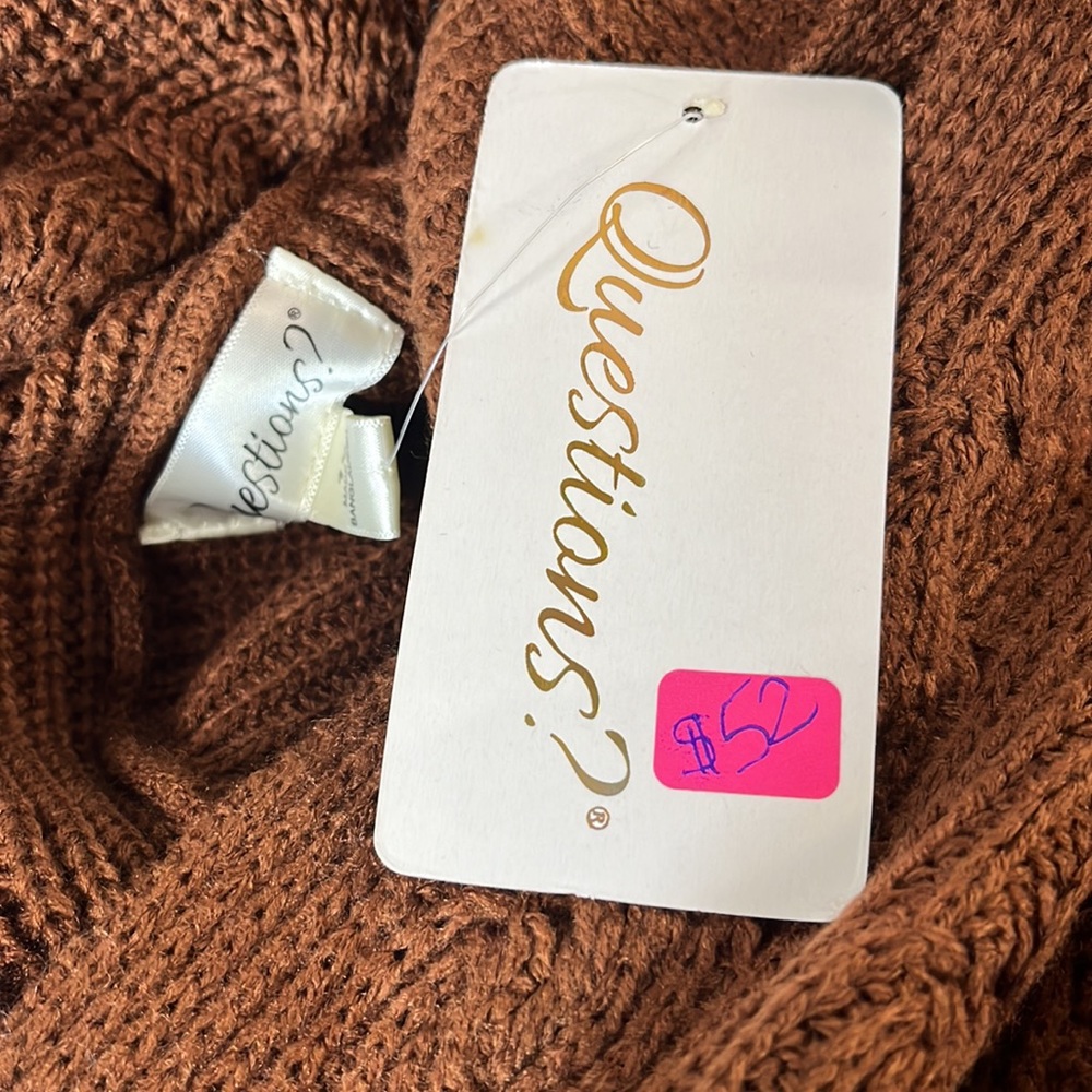 Made by questionS size 1X - Picture 12 of 12